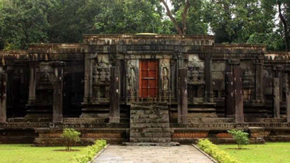 রানি চেন্নাভইরাদেবী। গোয়া থেকে, উত্তর কন্নড়, দক্ষিণ কন্নড়, মালাবার পর্যন্ত বিস্তৃত ছিল তাঁর সাম্রাজ্য। সালুভা সাম্রাজ্য। যার রাজধানী ছিল গেরুসোপ্পা।