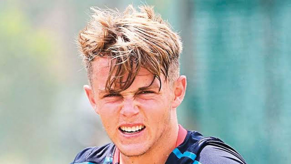 এ বার আইপিএলে অবশ্য কিংস ইলেভেন পঞ্জাব নয়, স্যাম কুরানকে দেখা যাবে চেন্নাই সুপার কিংসের জার্সিতে। সাড়ে ৫ কোটিতে তাঁকে নিলামে কিনে নিয়েছেন সিএসকে কর্তৃপক্ষ। চেন্নাইয়ের প্রথম একাদশে পার্থক্য গড়ে দিতে পারেন এই ইংরেজ অলরাউন্ডার।