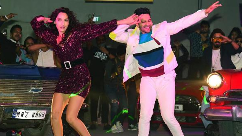 আইটেম নাম্বারের শিল্পী হিসেবে নোরা নজর কেড়েছেন বলিউডের বেশ কিছু ছবিতে। তাঁর ফিল্মোগ্রাফিতে উল্লেখযোগ্য হল ‘বাহুবলী: দ্য বিগিনিং’, ‘কিক টু’, ‘শের’, ‘লোফার’, ‘সত্যমেব জয়তে’, ‘স্ত্রী’, ‘ভারত’ এবং ‘বাটলা হাউজ’।