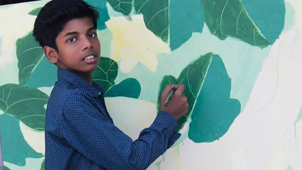 তবে যে মাকে মনে করে তার এই ক্যানভাস, তার নিজের মা-ই তার পুরস্কৃত হওয়াটা দেখতে পেলেন না। তার আগেই হৃদরোগে আক্রান্ত হয়ে মৃত্যু হয়েছে তাঁর।