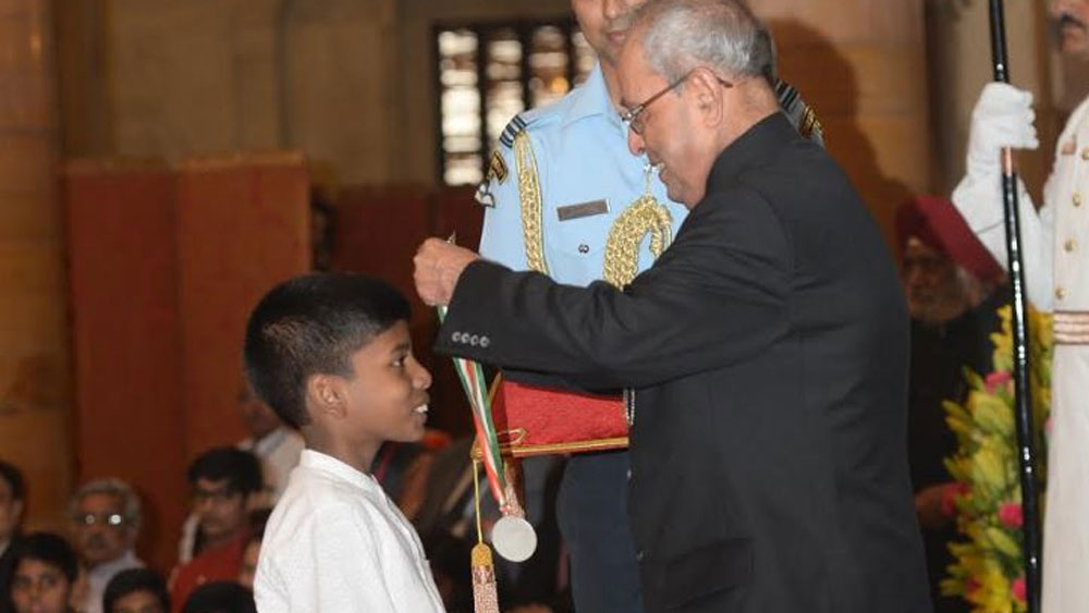 রাষ্ট্রপুঞ্জও তাকে সম্মানিত করেছে। তবে তার পরিবারের কাছে সবচেয়ে গর্বের মুহূর্ত ২০১৬ সালে প্রাক্তন রাষ্ট্রপতি প্রণব মুখোপাধ্যায়ের হাত থেকে ন্যাশনাল চাইল্ড অ্যাওয়ার্ড নেওয়া।