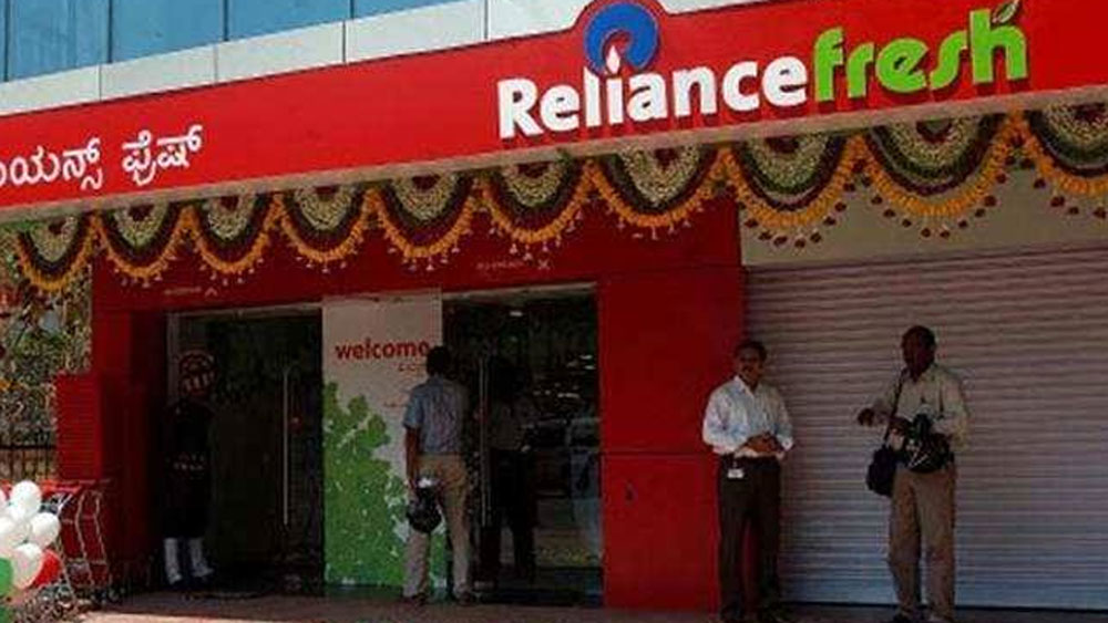 সারা দেশ জুড়েই রিলায়্যান্স ফ্রেস অ্যান্ড স্মার্টের ৭০০টি স্টোর রয়েছে। এই প্রতিটি স্টোরের জন্যই এই অফার প্রযোজ্য।