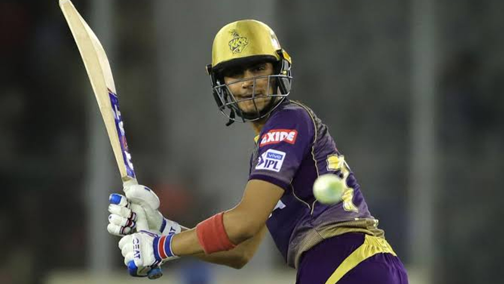 শুভমন গিল যেমন এই তালিকায় প্রথম দিকে থাকবেন। গত দুই বছর ধরে কলকাতা নাইট রাইডার্সে খেলছেন তিনি। ২০১৮ সালের নিলামে তাঁকে এক কোটি ৮০ লক্ষ টাকায় নিয়েছিল কেকেআর। তার পর থেকে দলে নিয়মিত তিনি। এত দিন তাঁকে প্রধানত ছয়-সাত নম্বরে নামানো হয়েছে। ফলে, বাইশ গজে খুব বেশি সময় কাটাতে পারেননি তিনি।