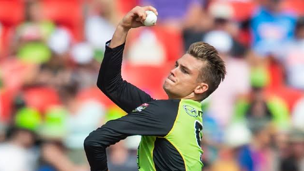 আইপিএলে কেকেআরের জার্সিতে দেখা যাবে তাঁকে। স্পিনার হিসেবে রানের গতি আটকানোতেই তাঁর নাম রয়েছে। স্টাম্প আক্রমণ করে বোলিং তাঁর বিশেষত্ব। গতির হেরফেরে বোকা বানান ব্যাটসম্যানদের। নিলামে তাঁকে ২০ লক্ষ টাকায় নিয়েছে কেকেআর। এই মুহূর্তে অবৈধ বোলিং অ্যাকশনের জন্য তিন মাস নির্বাসিত হলেও আইপিএলে খেলবেন তিনি।