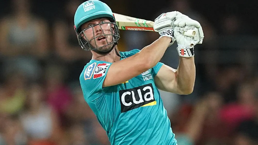 এখনও পর্যন্ত আইপিএলে ৪১ ম্যাচ খেলেছেন লিন। ১৪০.৬৫ স্ট্রাইক রেটে করেছেন ১২৮০ রান। তবে কলকাতা নাইট রাইডার্সের তাঁকে ছেড়ে দেওয়া বিস্মিত করেছিল ক্রিকেটমহলকে। এ বারের আইপিএল তাই নিজেকে চেনানোর মঞ্চও হয়ে উঠছে তাঁর সামনে। সফল হলে বিশ্বকাপের দলে আসার পুরস্কার মিলতেই পারে।