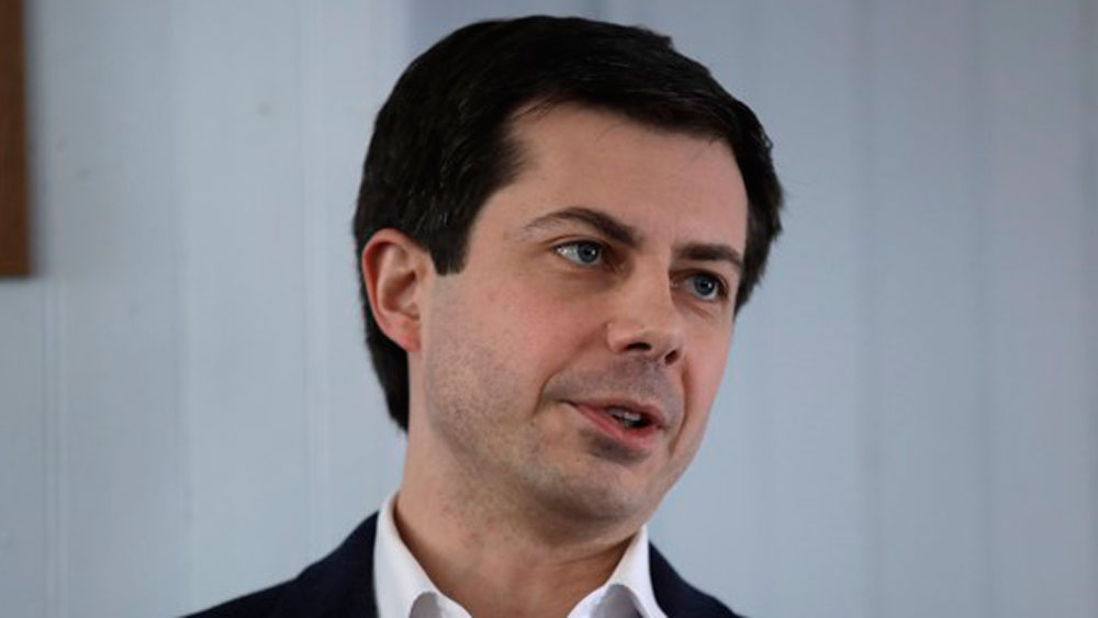 পিটার বটিজাজ: মাত্র ৩৭ বছর বয়সে ইন্ডিয়ানার সাউথ বেন্ডের মেয়র নির্বাচিত হয়েছে পিটার। আগামী মার্কিন প্রেসিডেন্ট নির্বাচনে ডেমোক্র্যাট প্রার্থী হিসাবে তাঁকে দাঁড় করানো হতে পারে।