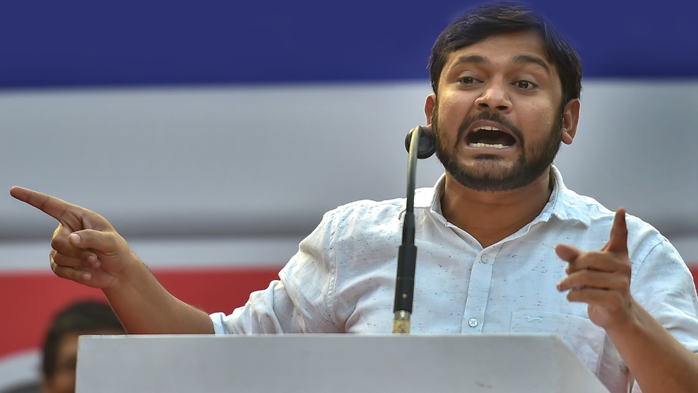 কানহাইয়া কুমার: দেশদ্রোহের অভিযোগে জেলে যেতে হয়েছিল দিল্লির জওহরলাল নেহরু বিশ্ববিদ্যালয়ের ছাত্র সংসদের এই প্রাক্তন সভাপতিকে। এ বছরই জাতীয় রাজনীতিতে পা রেখেছেন তিনি। সিপিআইয়ের হয়ে বিহারের বেগুসরাই থেকে নির্বাচন লড়েছিলেন। তাতে পরাজিত হলেও আগামী দিনে ভারতীয় রাজনীতিতে কানহাইয়া অত্যন্ত গুরুত্বপূর্ণ হয়ে উঠতে পারেন বলে মত বিশেষজ্ঞদের।