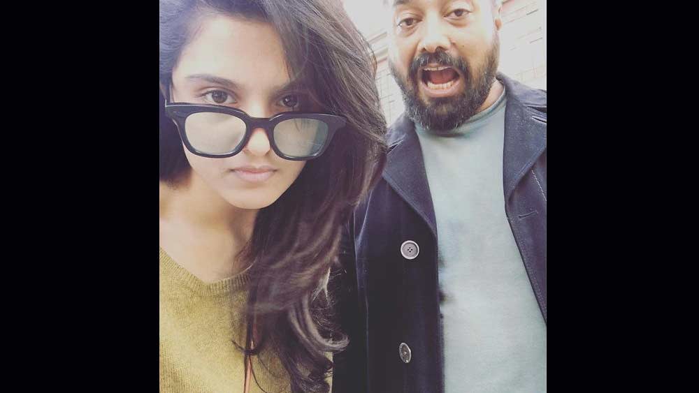 অনুরাগের মেয়ের সঙ্গে নাকি শুভ্রার সম্পর্ক একেবারে বন্ধুর মতো, এ কথা বলিউডের বেশ কয়েকটি পত্র-পত্রিকায় প্রকাশিত হয়েছিল।