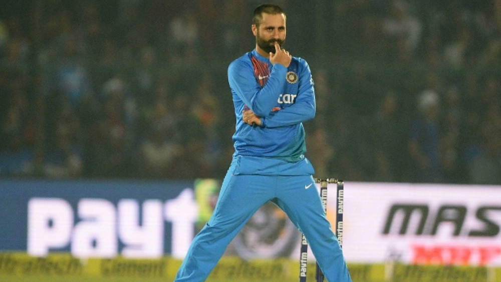 রঞ্জিতে জম্মু কাশ্মীরের অন্তর্ভুক্তি বেশ কিছু নতুন ক্রিকেটারের হদিশ দিয়েছে ভারতকে। পারভেজ রাসুল সুযোগ পেয়েছিলেন ভারতীয় দলের হয়েও। সামাদ নজর কাড়েন তাঁর মারকুটে ব্যাটিংয়ের জন্য।