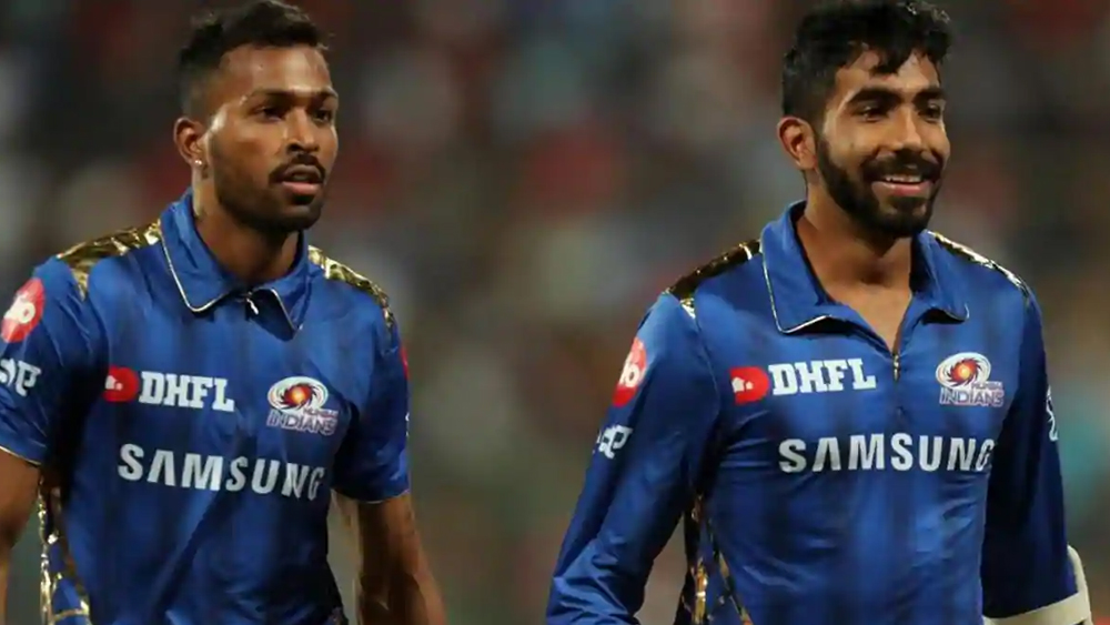 এই লড়াকু কাশ্মীরি তরুণ এবারের আইপিএলে নিজেকে মেলে ধরতে পারলে সুযোগ আসতে পারে ভারতীয় দলেও। আইপিএলে নিজেদের প্রমাণ করেই ভারতীয় দলে নিজেদের মেলে ধরেছেন হার্দিক, বুমরারা।