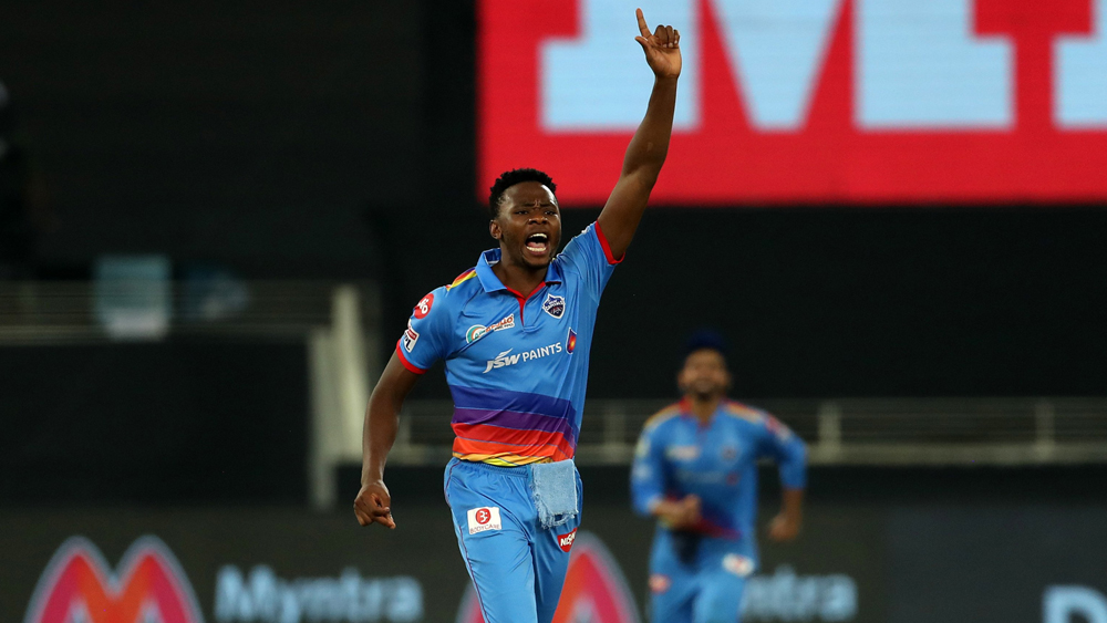 কাগিসো রাবাদা: তাঁর উইকেট সংখ্যাই বলে দেয় কেন তিনি এই দলের প্রধান বোলার। সাত ম্যাচে দক্ষিণ আফ্রিকান পেসারের সংগ্রহ ১৭ উইকেট। এই মুহূর্তে পারপেল ক্যাপের মালিক তিনিই। তাঁকে বাদ দিয়ে এই দল অপূর্ণ থেকে যাবে।