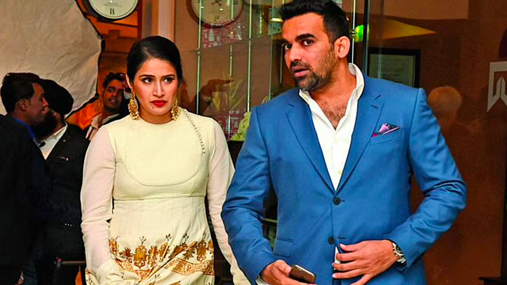 তবে জাহির এবং সাগরিকার প্রেমের পথ মসৃণ করেছেন তাঁদের বন্ধুরা। প্রথম আলাপের পরে দু’জনেই আড়ষ্ট ছিলেন। বেশ কয়েক দিন সম্পর্ক সীমাবদ্ধ ছিল শুধু শুভেচ্ছা বিনিময়ে।