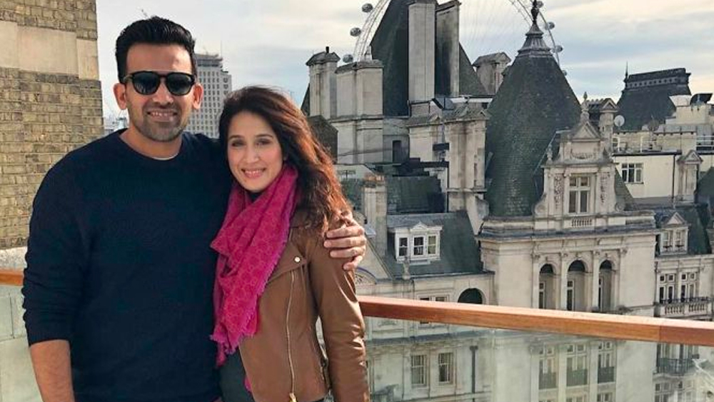 একটা বিষয়ে দু’জনের মিল খুব বেশি। তা হল, দু’জনেই ব্যক্তিগত জীবন পর্দার ঘেরাটোপে রাখতে ভালবাসেন। বন্ধু বেছে নেওয়ার ক্ষেত্রে দু’জনেই খুঁতখুঁতে। ঘনিষ্ঠ বৃত্তে খুব সহজে কারও প্রবেশ মেনে নিতে পারেন না।