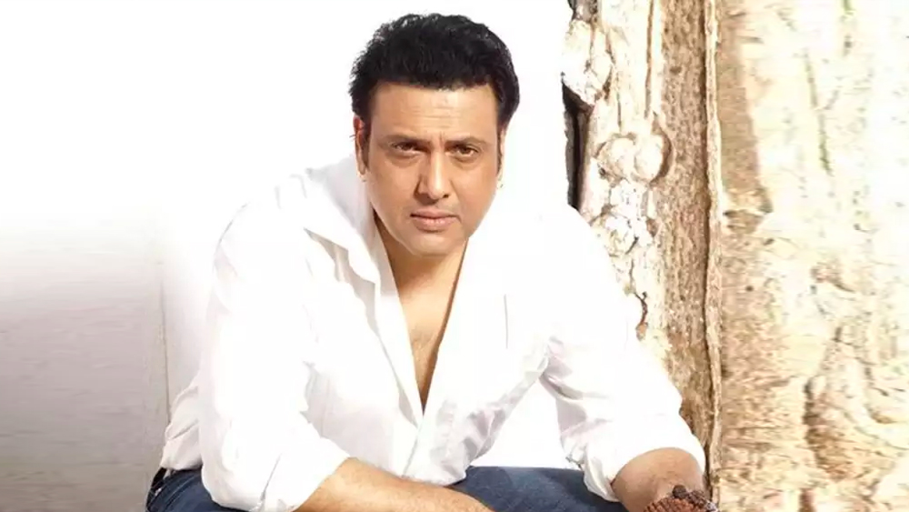 গোবিন্দ কিন্তু নতুন কোনও দুধ বিক্রেতার কাছে গেলেন না। পরিবর্তে তিনি একটা মোষই কিনে ফেললেন।