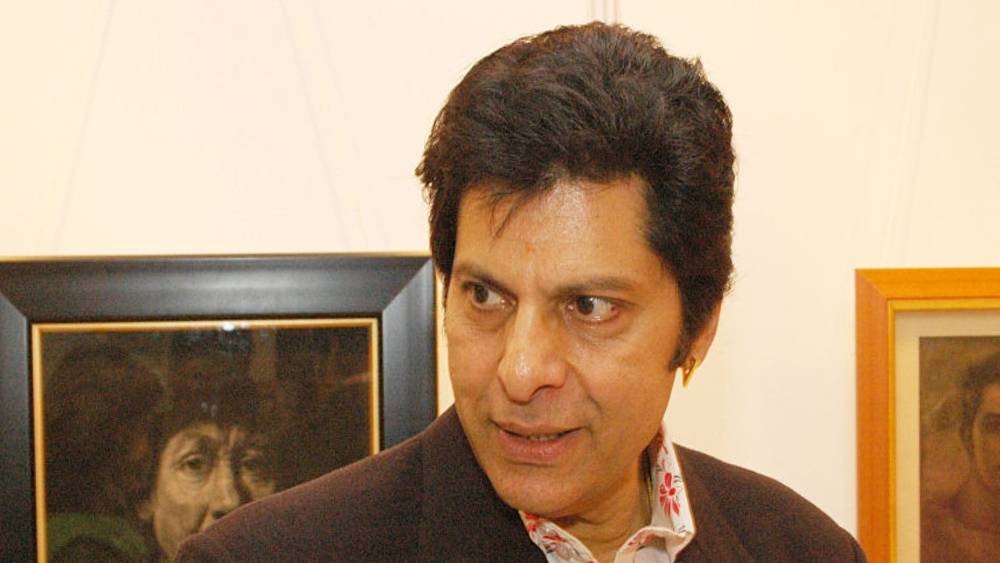 তাঁর সঙ্গে বিয়ে হয়েছিল অভিনেত্রী নিকি ওয়ালিয়া, যিনি ‘ফিফটি ফিফটি’, ‘কালকূট’, ‘কোবরা’ এই ছবিগুলিতে অভিনয় করেছেন। যদিও পরবর্তীতে বিচ্ছেদ হয়ে যায় তাঁদের।