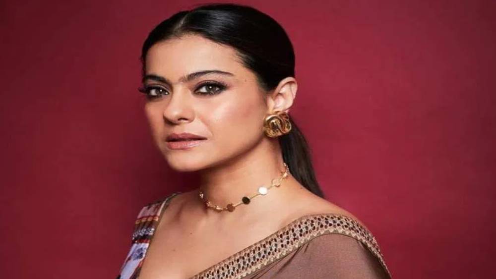 বলিউডের অন্যতম সুপারহিট নায়িকা কাজলের ডেবিউ ফিল্মেও তিনি ছিলেন। ১৯৯২ সালে মুক্তিপ্রাপ্ত সে ছবির নাম ছিল ‘বেখুদি’। রাহুল রাওয়াইলের সে ছবি বক্স অফিসে মুখ থুবড়ে পড়ে।