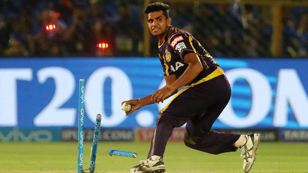 শিবম মাভি: নবীন বোলার হিসেবে আশা জাগাচ্ছেন শিবম। গত ম্যাচে তুলনায় ভাল পারফরম্যান্স ছিল তাঁর। মুম্বইয়ের বিরুদ্ধে বড় বড় নামের ভিড়ে জায়গা করে নিয়েছেন তিনি।