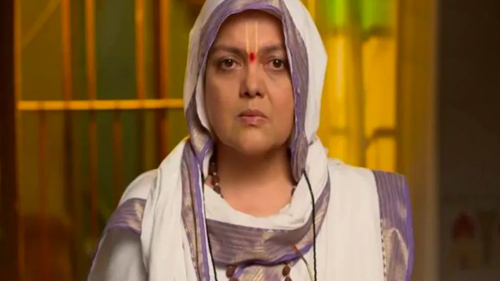 প্রথম থেকেই বড় পর্দায় বেশি অভিনয় না করে সুস্মিতা বেছে নিয়েছেন মঞ্চ এবং ছোট পর্দাকে।