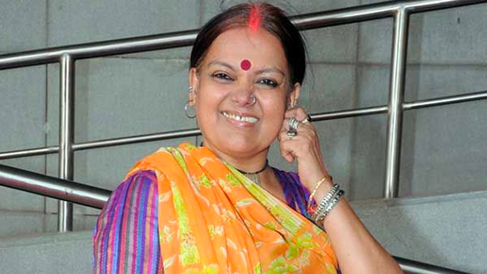 তবে মঞ্চাভিনয় তাঁর কাছে এখনও প্রথম প্রেম। জানিয়েছেন সুস্মিতা। সাধারণ জীবনযাপনে অভ্যস্ত হয়ে থিয়েটারে অভিনয় করে যাওয়া। এটাই তাঁর জীবনদর্শন।