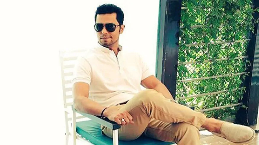 প্রত্যাশিত স্টারডম থেকে দূরে থাকা রণদীপ স্বল্প ছবিতে অভিনয় করেই মন জয় করে নিতে চান দর্শকদের।