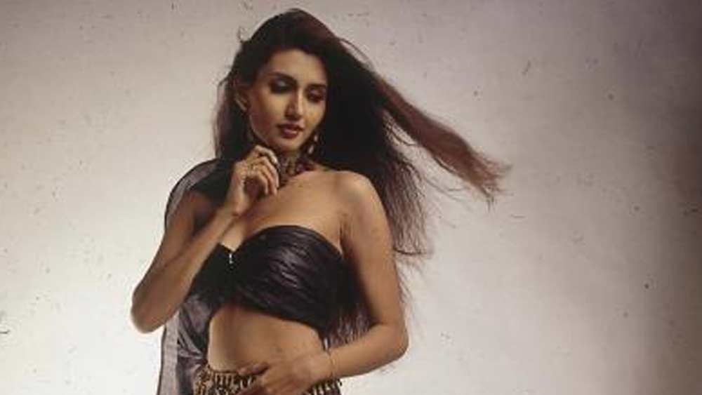 অভিনয়ের পাশাপাশি দীপ্তির প্রধান শখ ভ্রমণ। এখন ইউটিউবে ভ্রমণ সংক্রান্ত তাঁর চ্যানেল খুবই জনপ্রিয়।