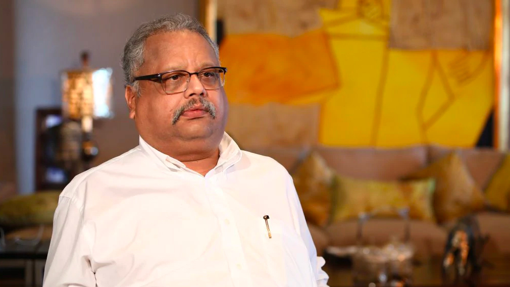 দুঁদে বিনিয়োগকারী রাকেশ জানিয়েছেন আগামী বছর জুলাইয়ের মধ্যে সম্পত্তির ২৫ শতাংশ তিনি দান করে দিতে চান।