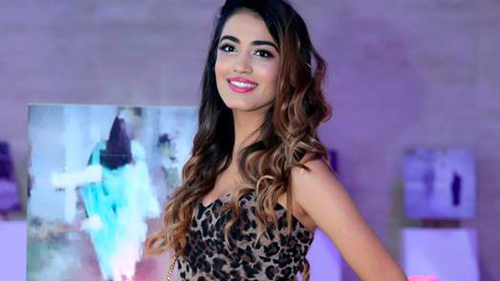 পঞ্জাব মালকিন প্রীতি জিন্টার পাশে থেকেও সব ফোকাস যেন ছিনিয়ে নিলেন তিনিই। জানা গিয়েছে তাঁর নাম রিয়ানা লালওয়ানি। তিনি কিংস ইলেভেনের সমর্থক।