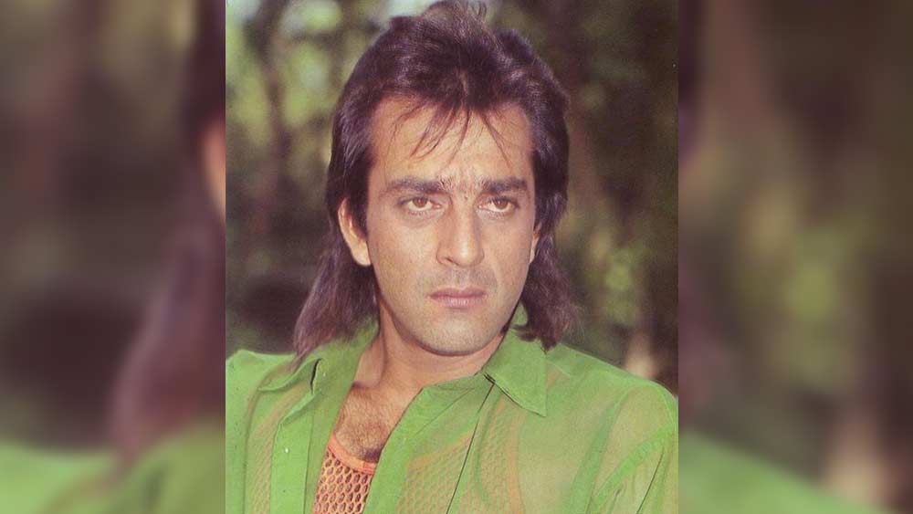 সেই সময়ে সঞ্জয়ের হাতে আরও অনেক কাজ থাকলেও ‘খুদা গাওয়া’-র শ্যুটিংয়ের জন্য তিনি ৭০ দিন সময় দেন পরিচালক মুকুল আনন্দকে।