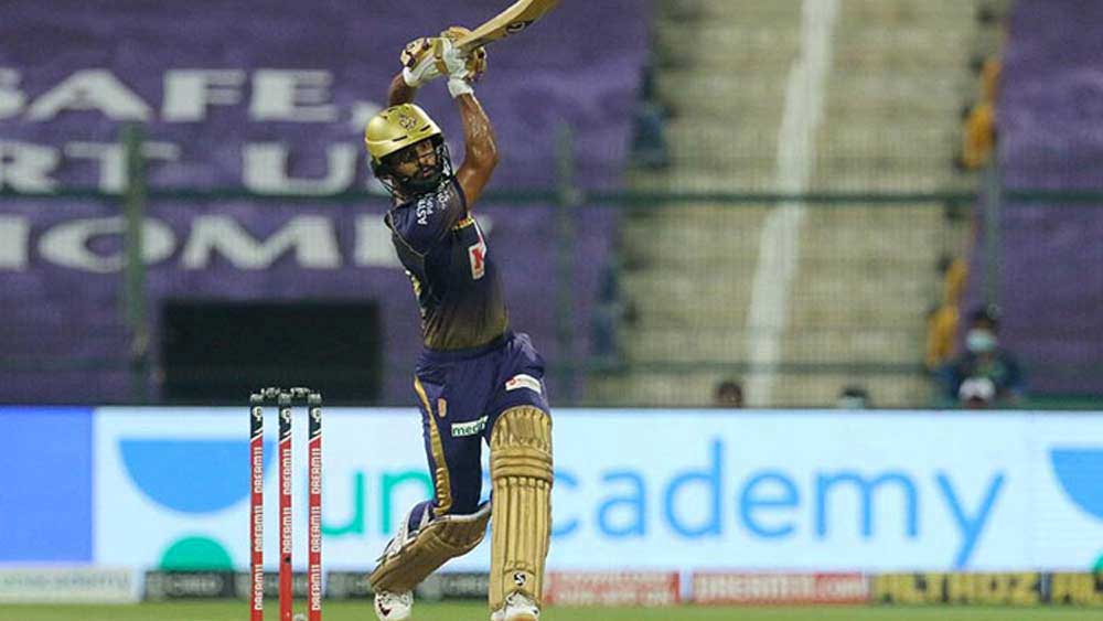 রাহুল ত্রিপাঠি: দল হারলেও দিল্লির বিরুদ্ধে প্রথম ম্যাচে ভাল খেলেছিলেন। তবে দু’টি ম্যাচ বাদে তাঁর ব্যাট সে ভাবে কথা বলেনি। আজকেও রান না পেলে নাইটদের হয়তো তাঁর পরিবর্ত খুঁজতে হতে পারে।