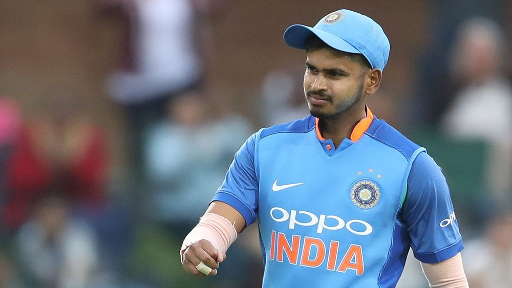 শ্রেয়াস আইয়ার - চার নম্বর পজিশনের জন্য উপযুক্ত ব্যাটসম্যান। আইপিএলে দারুণ দল পরিচালনা করছেন। সেই সঙ্গে ব্যাটিংও করছেন বেশ ভাল। অস্ট্রেলিয়ার পিচে শ্রেয়াস আইয়ারের ব্যাট থেকে রান চাইছেন সবাই।