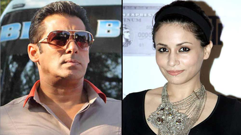 অন্তরার সঙ্গে সলমনের বচসার সূত্রপাত তখনই। অভিযোগ, অন্তরা তাঁর বাবাকে দেখতেন না। অন্তরা যদিও অস্বীকার করেন অভিযোগ।