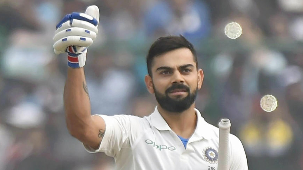 বিরাট কোহালি (অধিনায়ক): প্রত্যাশা মতোই অস্ট্রেলিয়ার পিচে টিম ইন্ডিয়ার টেস্ট দলের দায়িত্বে থাকছেন বিরাট কোহালি। আসন্ন সিরিজে আগ্রাসী মনোভাবের সঙ্গে অজি পিচে খেলার আগেকার অভিজ্ঞতাও কাজে লাগাতে চাইবেন ক্যাপ্টেন কোহালি। স্মিথ-ওয়ার্নারদের দেশে আসন্ন টেস্ট সিরিজ জিততেও মুখিয়ে থাকবেন তিনি।