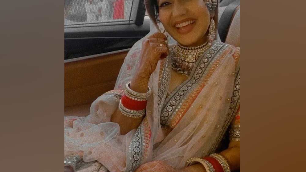 মাত্র ৪ বছর বয়স থেকে গান গাইতে শুরু করেন নেহা। বাবা ছিলেন শিঙাড়া বিক্রেতা। বন্ধুদের টিপ্পনীও শুনেছেন অভাবের কারণে।