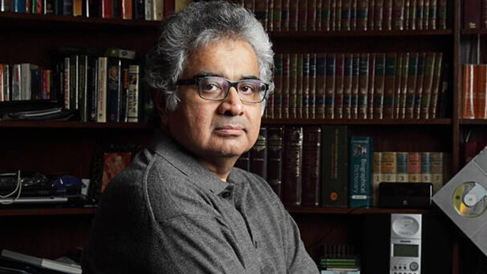 ক্যারোলাইনের মতোই সঙ্গীতরসিক হরিশ পিয়ানো বাজাতেও ভালবাসেন। সেই সঙ্গে তাঁর পছন্দের তালিকায় রয়েছে জ্যাজ মিউজিকও।