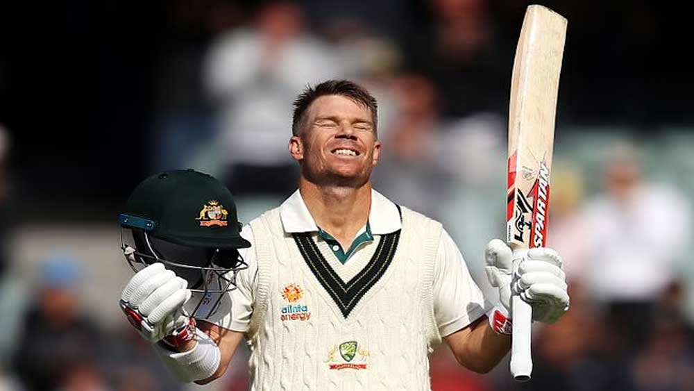 ২০১১ সালে টেস্টে ডেবিউ ওয়ার্নারের। অস্ট্রেলিয়ার হয়ে ৮৪টি টেস্ট ম্যাচে ৭২৪৪ রান করেছেন ওয়ার্নার। ব্যাটিং গড় ৪৮.৯৪।