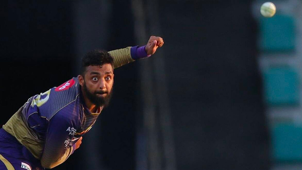 বরুণ চক্রবর্তী: ভারতীয় দলে সুযোগ এনে দিয়েছে কেকেআরের হয়ে দুরন্ত ফর্ম। ১১ ম্যাচে নিয়েছেন ১৩ উইকেট। দলের সেরা স্পিনার এখন বরুণই। ‘বিস্ময় স্পিনার’ কি পারবেন চেন্নাইয়ের বিরুদ্ধে তাঁর ফর্ম ধরে রাখতে?