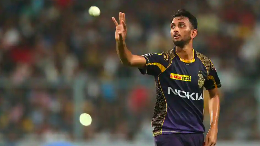 প্রসিদ্ধ কৃষ্ণ: শিবম মাভিকে পিছনে ফেলে দলে জায়গা করে নিয়েছেন তিনি। যদিও এখনও সেই ভাবে ছাপ ফেলতে পারেননি। ৬ ম্যাচে নিয়েছেন মাত্র ৪ উইকেট। কামিন্স,  ফার্গুসনের সঙ্গী হয়ে কি পারবেন আজ নিজেকে প্রমাণ করতে?