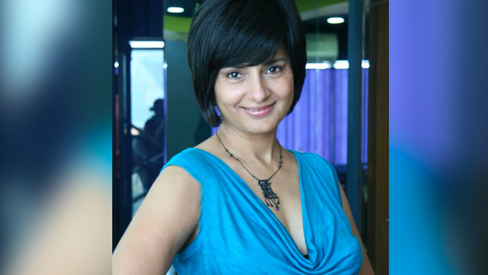 তাঁর কারণও সম্প্রতি এক সাক্ষাৎকারে জানিয়েছেন কিটু। তাঁর কথায়, নব্বইয়ের দশকের পর থেকে সিরিয়ালে মেয়েদের যে ভাবে দেখানো হয়েছে, সেটা ভাল লাগেনি। রান্নাঘরের কূটকচালি এবং শ্বাশুড়ি-বউ ঝগড়া যে সিরিয়ালের মূল বিষয় থাকবে। তার থেকে নিজেকে সরিয়েই রাখবেন। জানিয়েছেন কিটু।