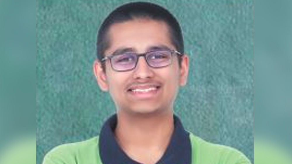 এক মাস হাসপাতালে চিকিৎসার পরে পার্থর বাড়ি ফেরার আনন্দ কয়েক গুণ বেড়ে গিয়েছে পরীক্ষার দুর্দান্ত ফলে।