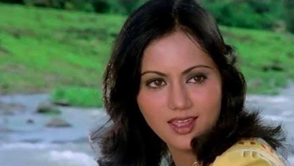 রঞ্জিতা অভিযোগ করেছিলেন, তাঁর কেরিয়ার মুখ থুবড়ে পড়েছে মিঠুনের জন্যই।