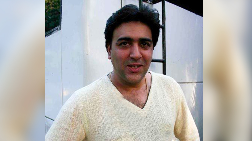 সুমিত এখন একটি প্রযোজনা সংস্থার মালিক। তাঁর সংস্থা দক্ষিণী ইন্ডাস্ট্রির ছবি হিন্দি সংস্করণ প্রকাশ করে এবং ডিস্ট্রিবিউশনের
দায়িত্বে থাকে।