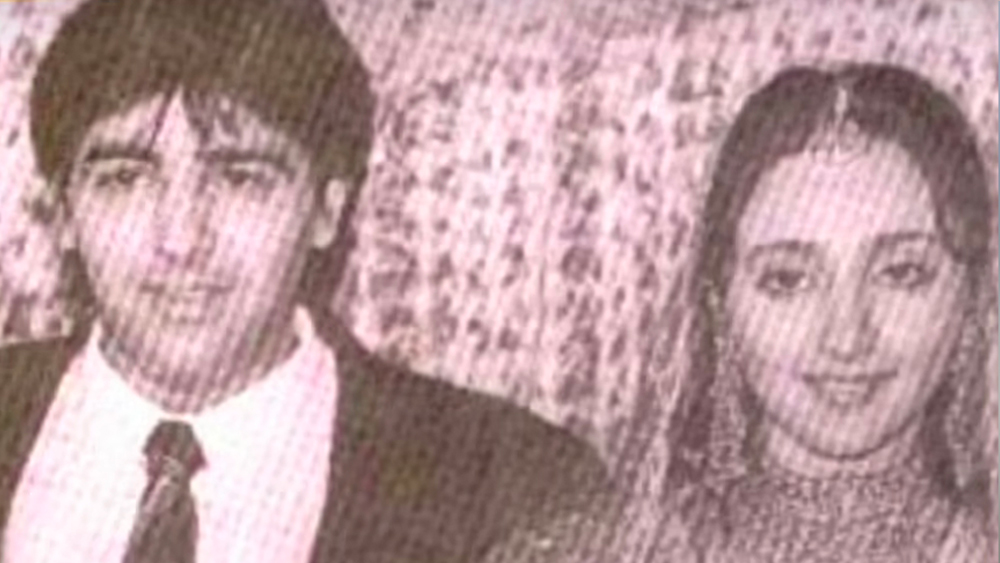 সায়রা বানুর ভাইঝি শাহিনকে বিয়ে করেছিলেন সুমিত। কিন্তু ২০০৩ সালে ভেঙে যায় তাঁদের ২৩ বছরের দাম্পত্য। সুমিত-শাহিনের মেয়ে সায়েশাও এখন অভিনয় করেন।