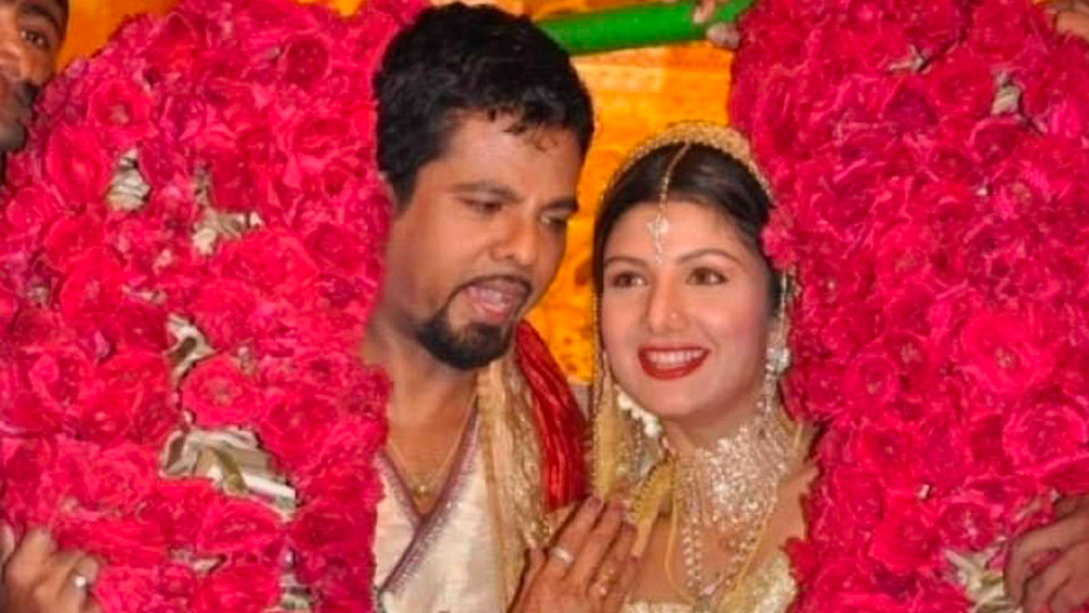 ২০১০ সালে কানাডাবাসী ব্যবসায়ী ইন্দ্রকুমারকে বিয়ে করেন রম্ভা। বিয়ের পর থেকে তিনি টরন্টোবাসী। দুই মেয়ে এবং এক ছেলেকে নিয়ে সেখানেই সংসারী রম্ভা।