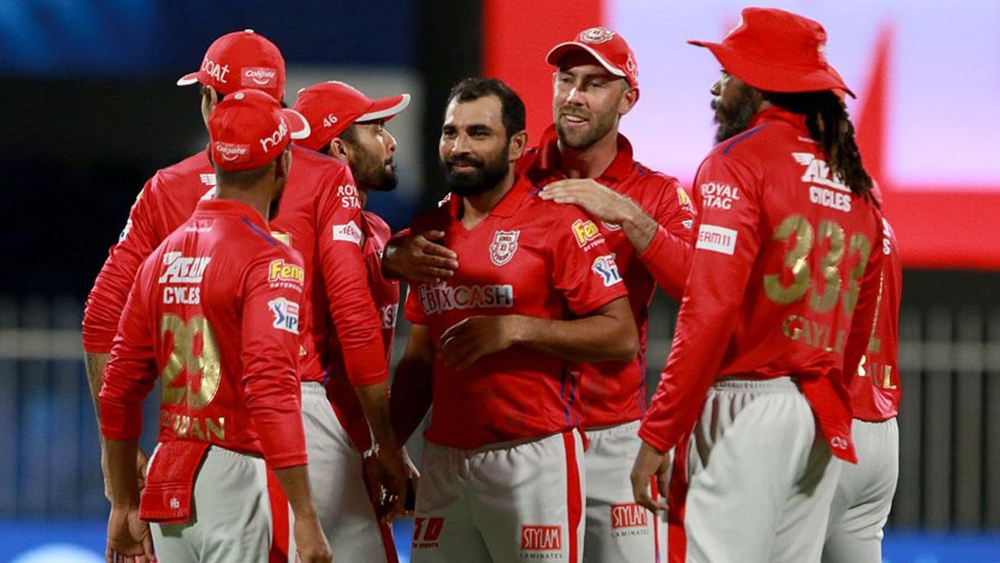 কিংস ইলেভেন পঞ্জাবের বোলিং বিভাগকে নেতৃত্ব দিচ্ছেন তিনিই। উইকেট নিলেও রান দিয়ে ফেলছেন মাঝে মাঝে। সেই দিকে নজর দিলে আরও ভয়ঙ্কর হয়ে উঠতে পারেন তিনি।