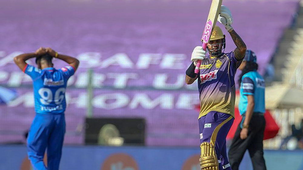 সুনীল নারাইন: দিল্লির বিরুদ্ধে ৩২ বলে ৬৪ রানের মূল্যবান ইনিংস। তার পরের ম্যাচে ডাহা ফেল। ধারাবাহিক ভাবে বড় রান পাচ্ছেন না সুনীল নারাইন। তবে বল হাতে ভালই পারফর্ম করছেন এই স্পিনার অলরাউন্ডার। প্লে-অফের টিকিট পেতে নারাইনের দিকেও তাকিয়ে কেকেআর।