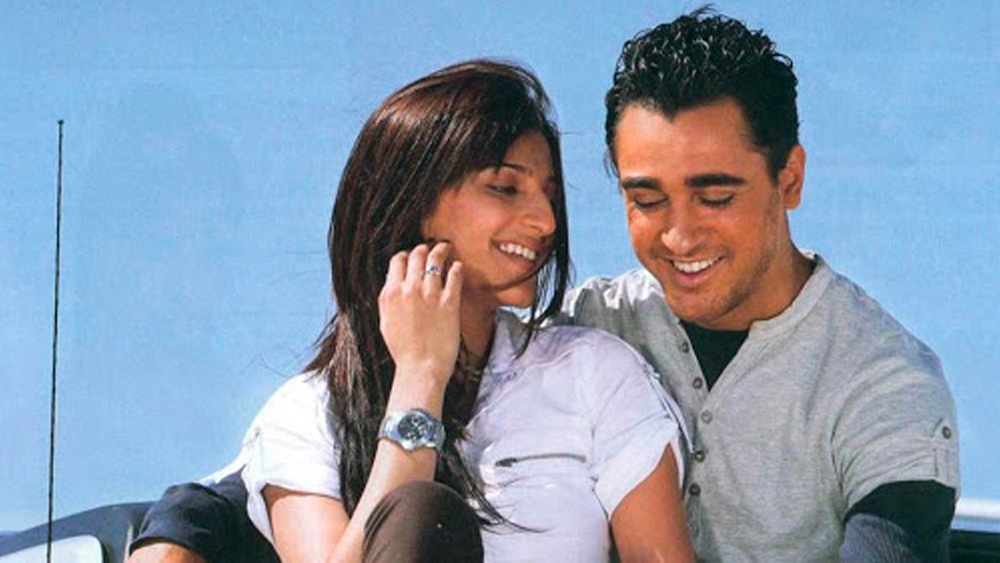 কিন্তু বক্স অফিসে ‘লাক’-এর ভাগ্য সুপ্রসন্ন ছিল না। নজর কাড়তে ব্যর্থ হন শ্রুতিও। বেশির ভাগ চলচ্চিত্র সমালোচকই তাঁকে ‘সিন্থেটিক’ বলে অভিহিত করেন।