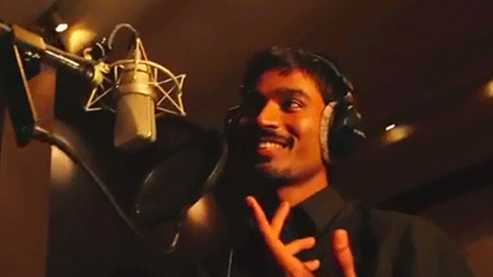 রজনীকান্ত এবং কমল হাসন, দুই সুপারস্টারের মেয়ে একই ছবিতে কাজ করছেন, ফলে এই ছবির দিকে সকলের নজর ছিল প্রথম থেকেই। বক্স অফিসে মাঝারি হিট ছবির গান ‘হোয়াই দি কোলাভেরি ডি’ তুমুল জনপ্রিয় হয়। প্রশংসিত হয়েছিল শ্রুতির অভিনয়ও।