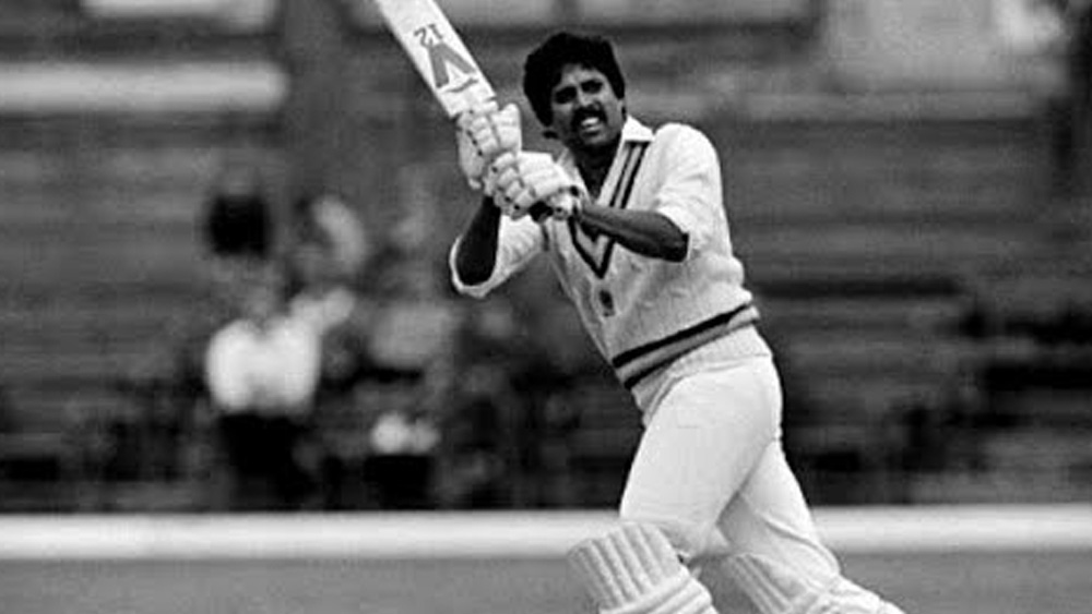 ১২৪ বলে ১২৬ রানের ঝোড়ো ইনিংসে তিনি ৯৪ থেকে ১০০-এ পৌঁছেছিলেন নরবার্ট ফিলিপের বলে ওভার বাউন্ডারি হাঁকিয়ে।