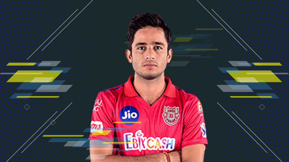 রবি বিষ্ণোই: কিংস ইলেভেন পঞ্জাবের এই লেগ স্পিনারের দখলে ১৪ ম্যাচে ১২টি উইকেট। রাজস্থানের এই ক্রিকেটার ইতিমধ্যেই অনূর্ধ্ব-১৯ ভারতীয় দলের হয়ে খেলে ফেলেছেন। ভারতীয় দলের স্পিনারদের দৌড়ে তিনি নিজেকে নিয়ে আসতে পারেন কি না তা সময় বলবে।