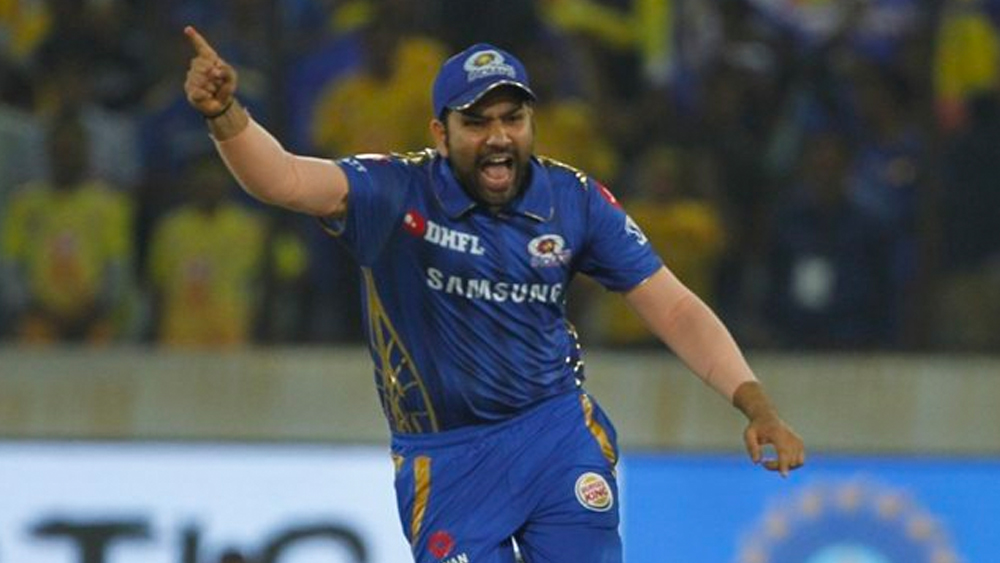 এ বারের আইপিএল জয়ী অধিনায়কের ঝুলিতে একাধিক রেকর্ড। রোহিত যেমন প্রথম অধিনায়ক হিসেবে ৫ বার ট্রফি জিতলেন, তেমনই আইপিএল ফাইনালে প্রথম অধিনায়ক হিসাবে করলেন দ্বিতীয় হাফ সেঞ্চুরি। দলকে সামনে থেকে নেতৃত্ব দেওয়ার সেরা নিদর্শন।